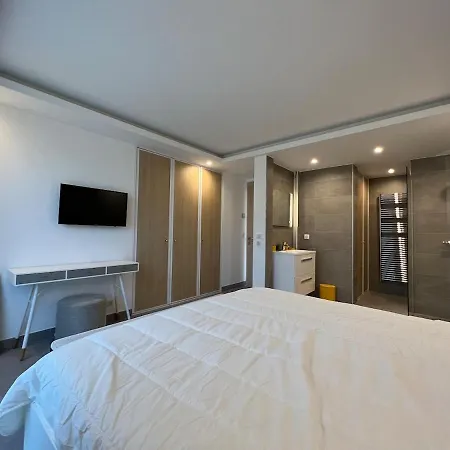 Апартаменти La Croisette, Yourhosthelper *
