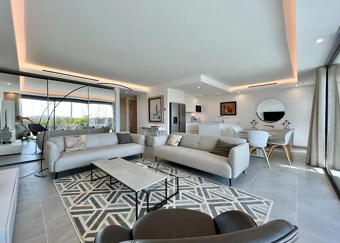 Apartmán La Croisette, Yourhosthelper *