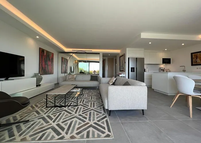 Apartmán La Croisette, Yourhosthelper *